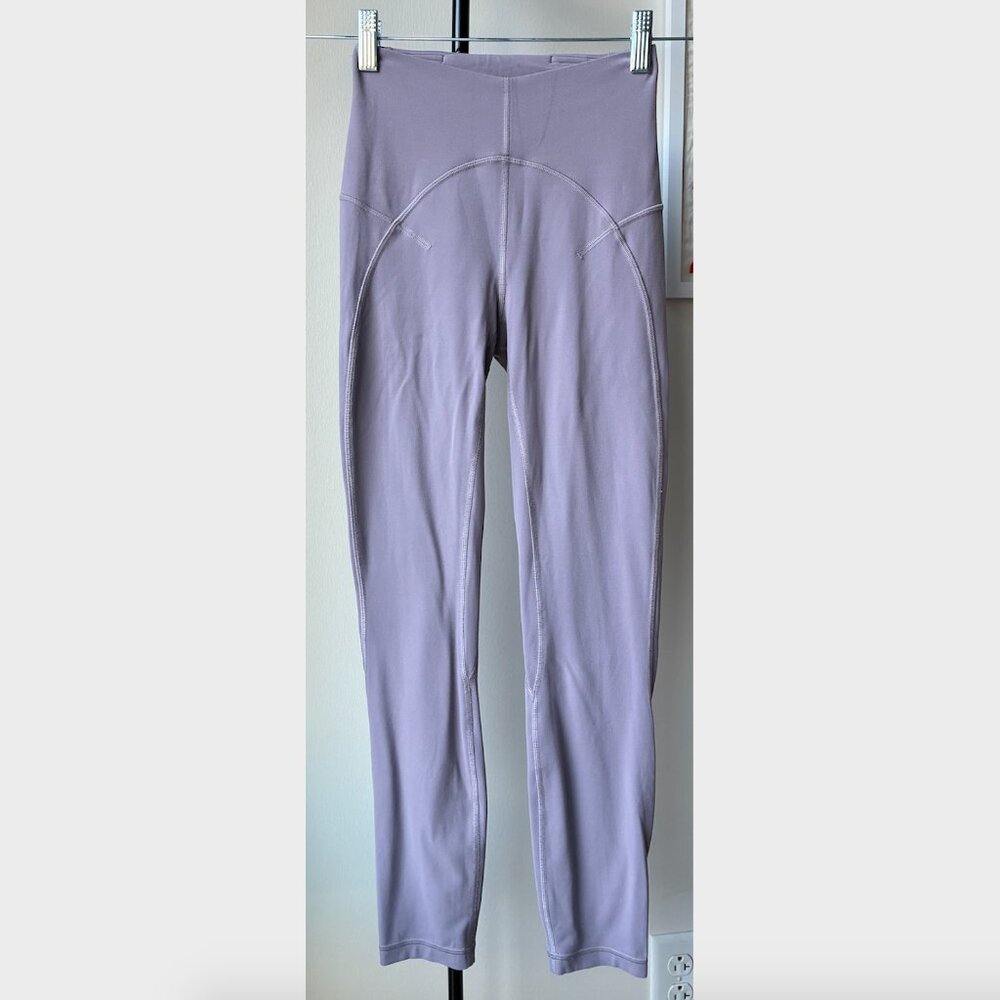 Lululemon Lavender High-Rise Tight Leggings 25 inch inseam - Size 2